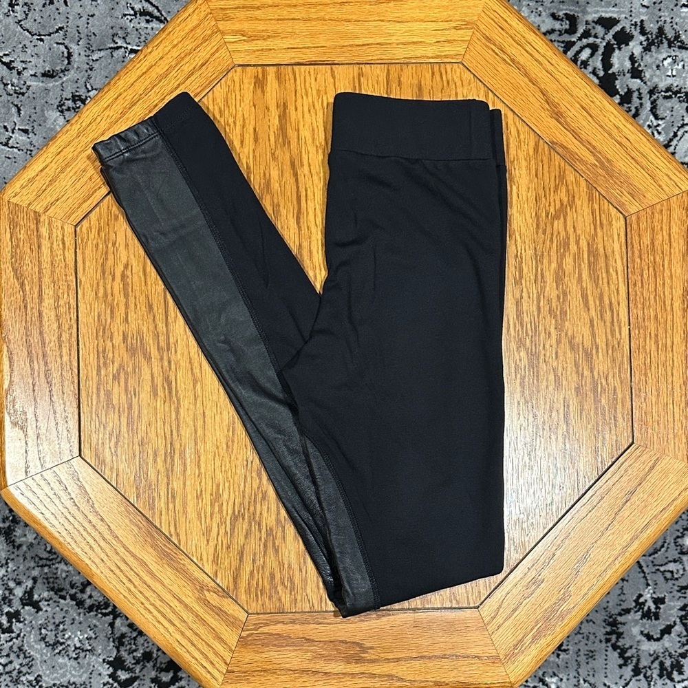 *THEORY* Black Leggings w/ Lamb Moto Side Panel Size P